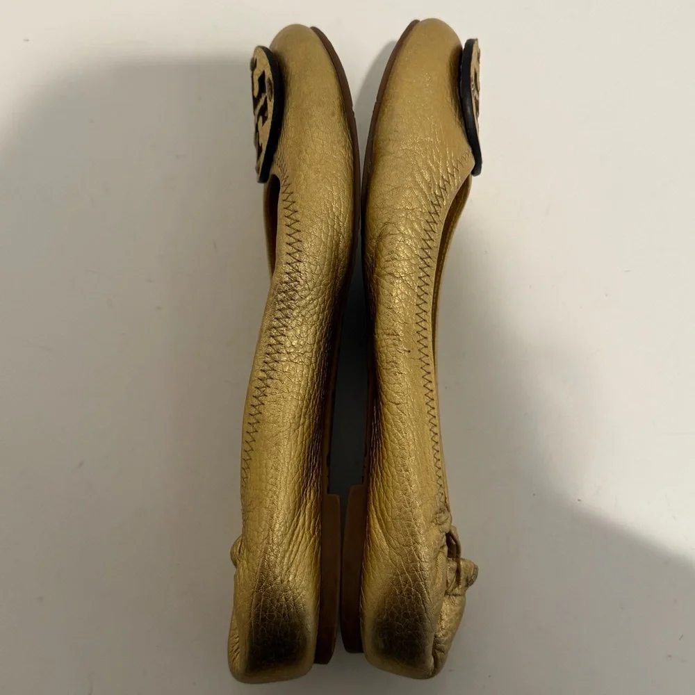 Tory Burch Reva Gold Metallic Ballet Flats Grained Leather Logo Size 7 Y2K